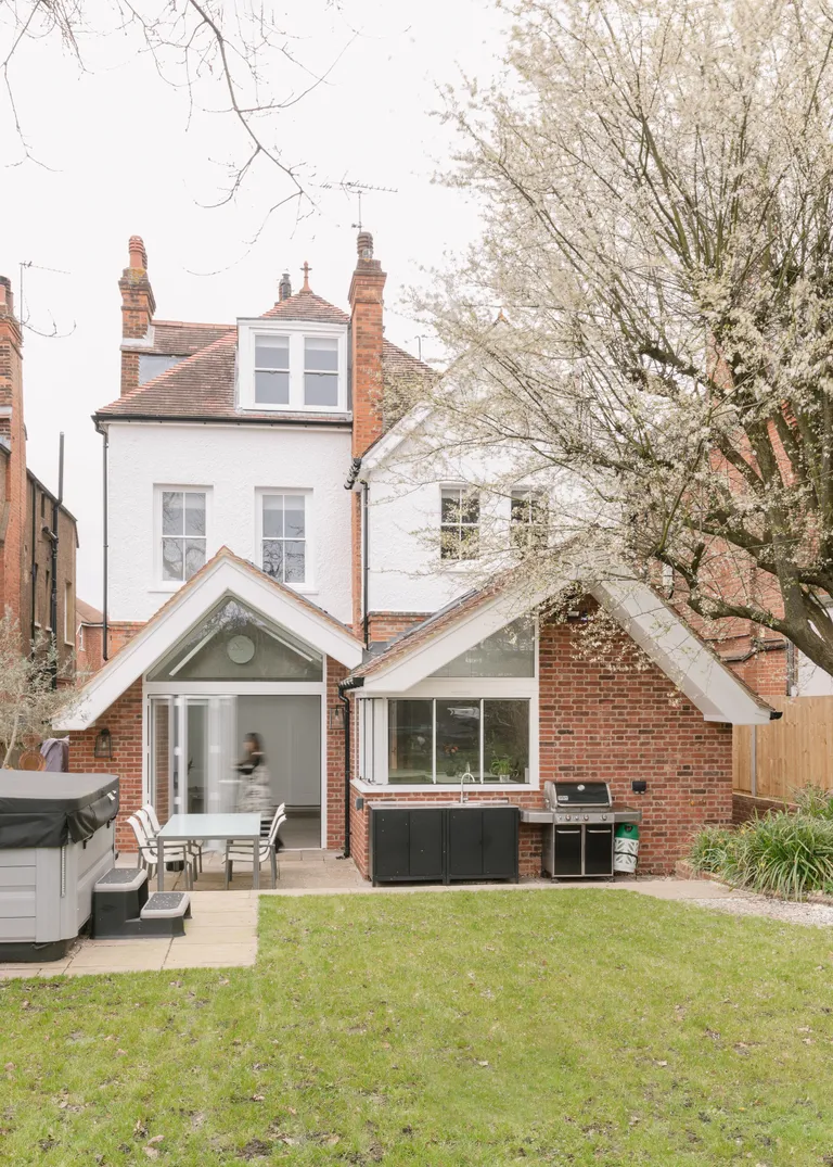 A modern take on the pitched roof-1 - View 1