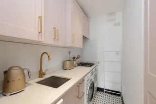 Making it look simple - View 11